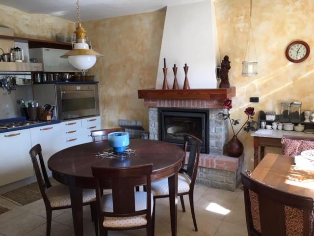 Ponti Casa Petra - Casa Tre Stelle - Casa Caneva - Ferien Fuer 6-14 Personen מראה חיצוני תמונה
